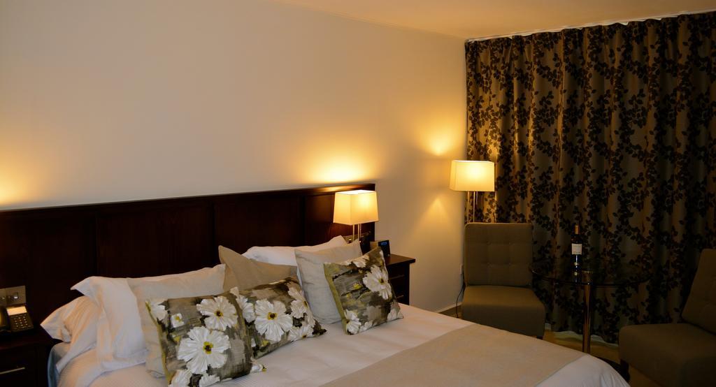 New Brookfields Hotel Freetown Oda fotoğraf