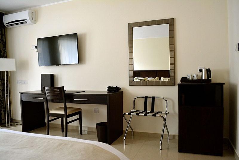 New Brookfields Hotel Freetown Oda fotoğraf